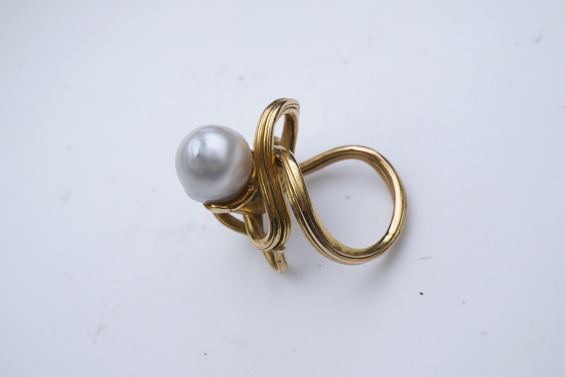 A pearl ring